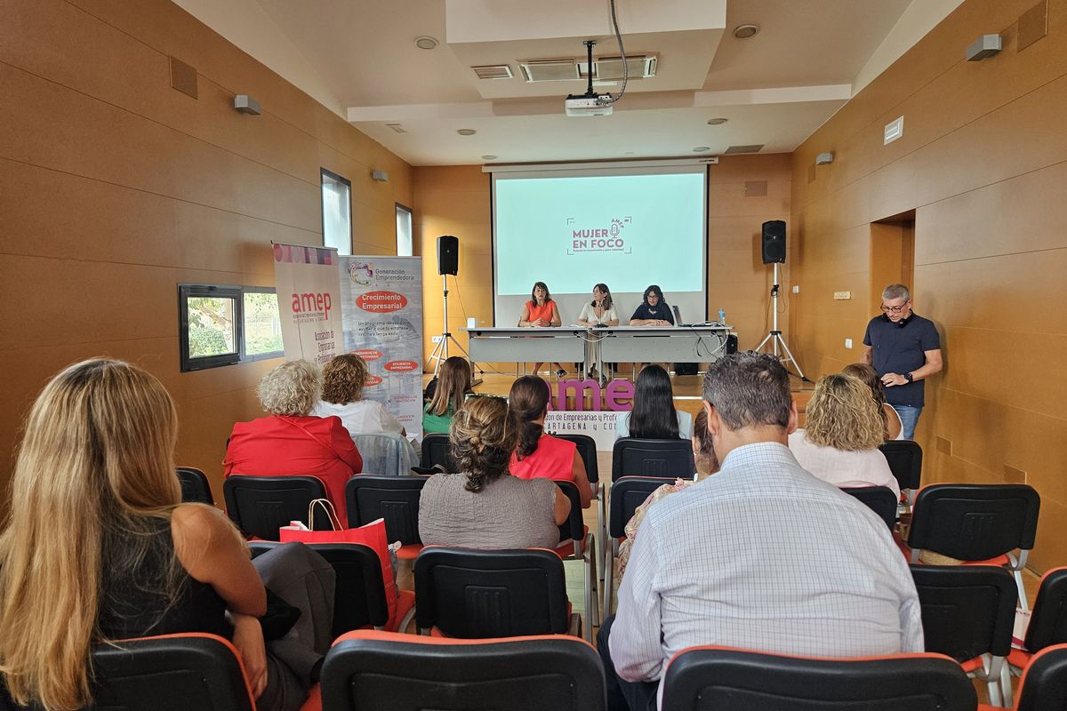 IV Edición del taller 'Mujer en el Foco'