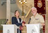 Firma del acuerdo entre el Ayuntamiento y Defensa sobre el monte de Galeras y fortificaciones
