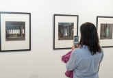 FotoFest Cartagena | 'Conversaciones en silencio', de Julio L�pez Saguar, en la sala Domus del P�rtico